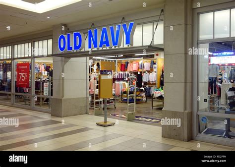 old navy stores toronto.